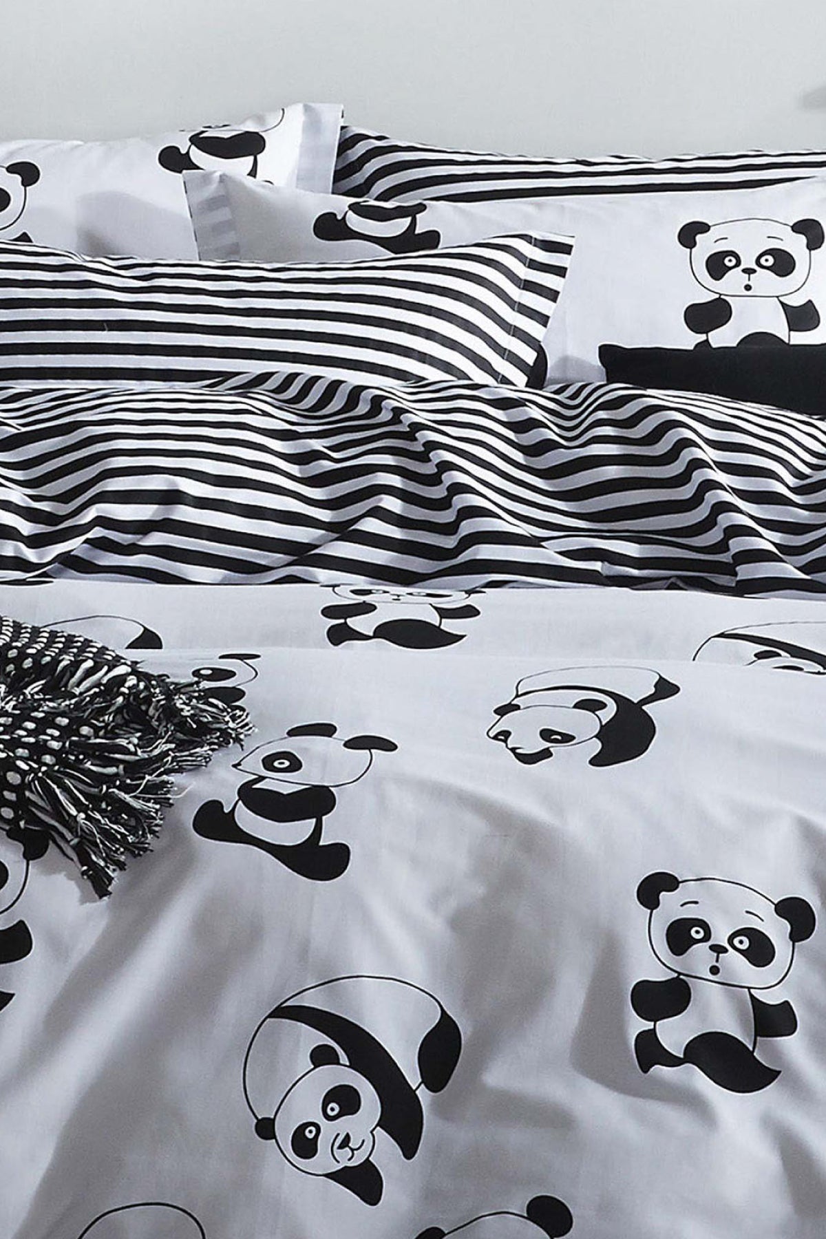 Panda Beyaz Çift Kişilik Nevresim Takımı