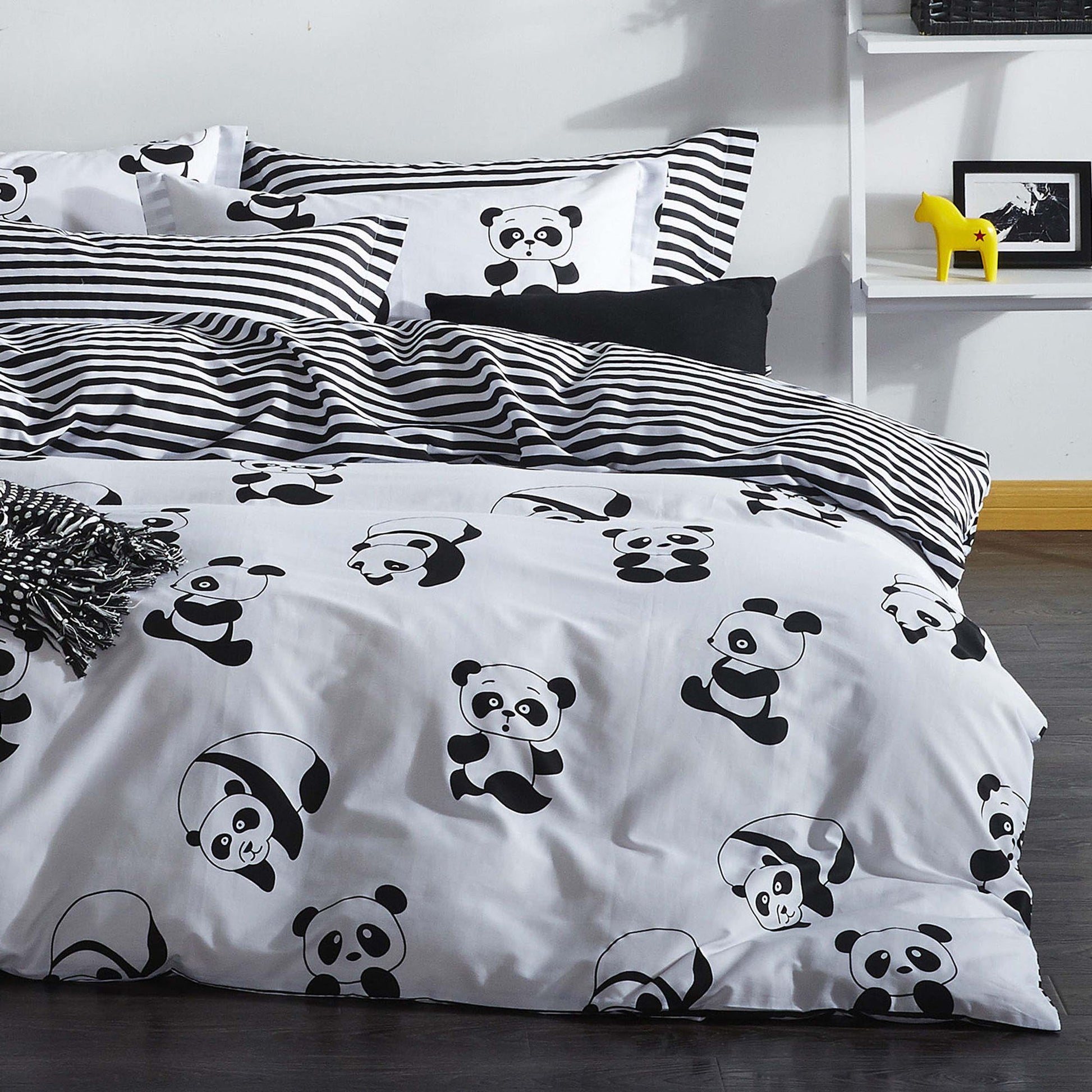 Panda Beyaz Çift Kişilik Nevresim Seti