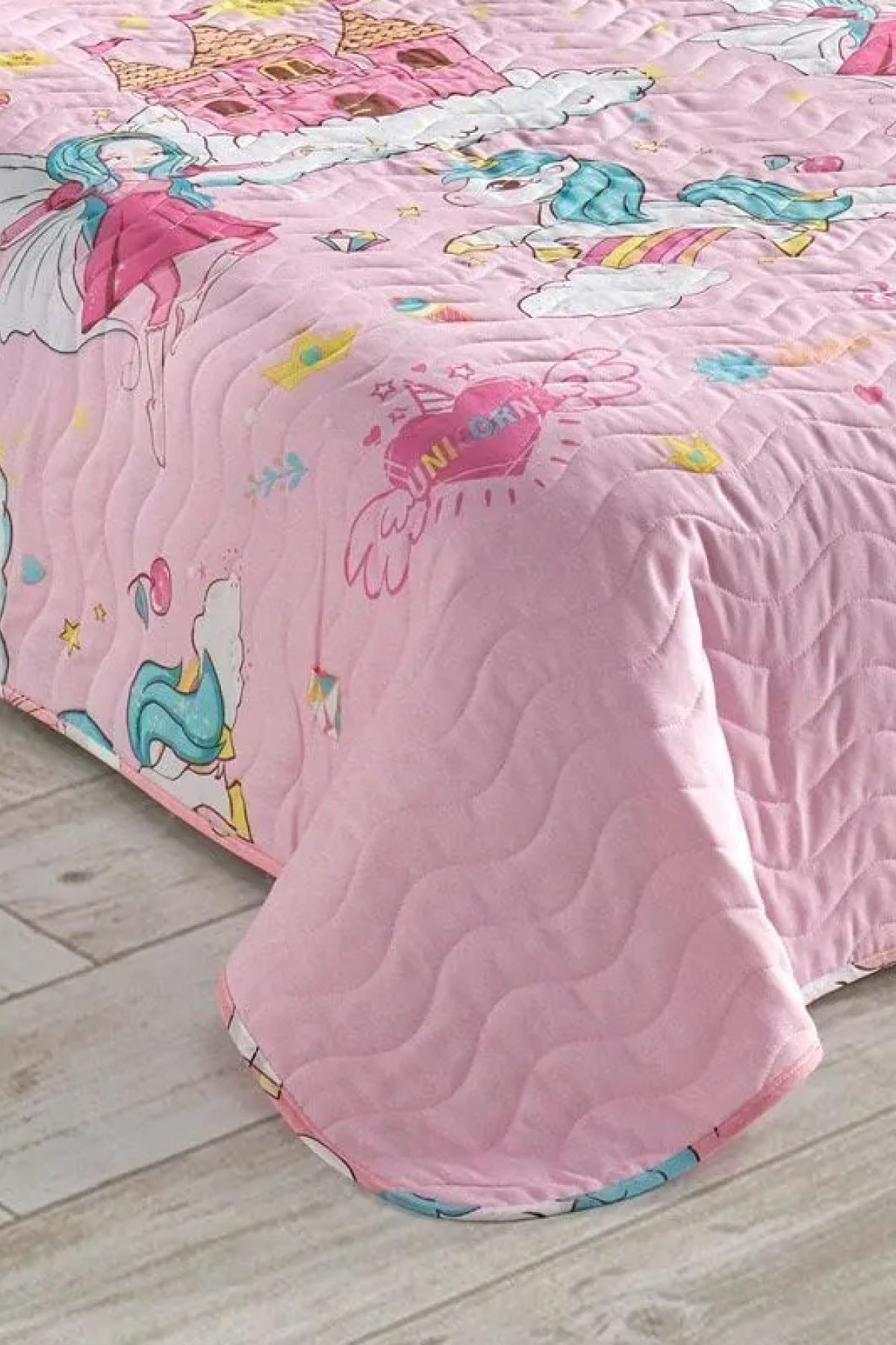 Unicorn Dreams Pembe Tek Kişilik Yatak Örtüsü Seti