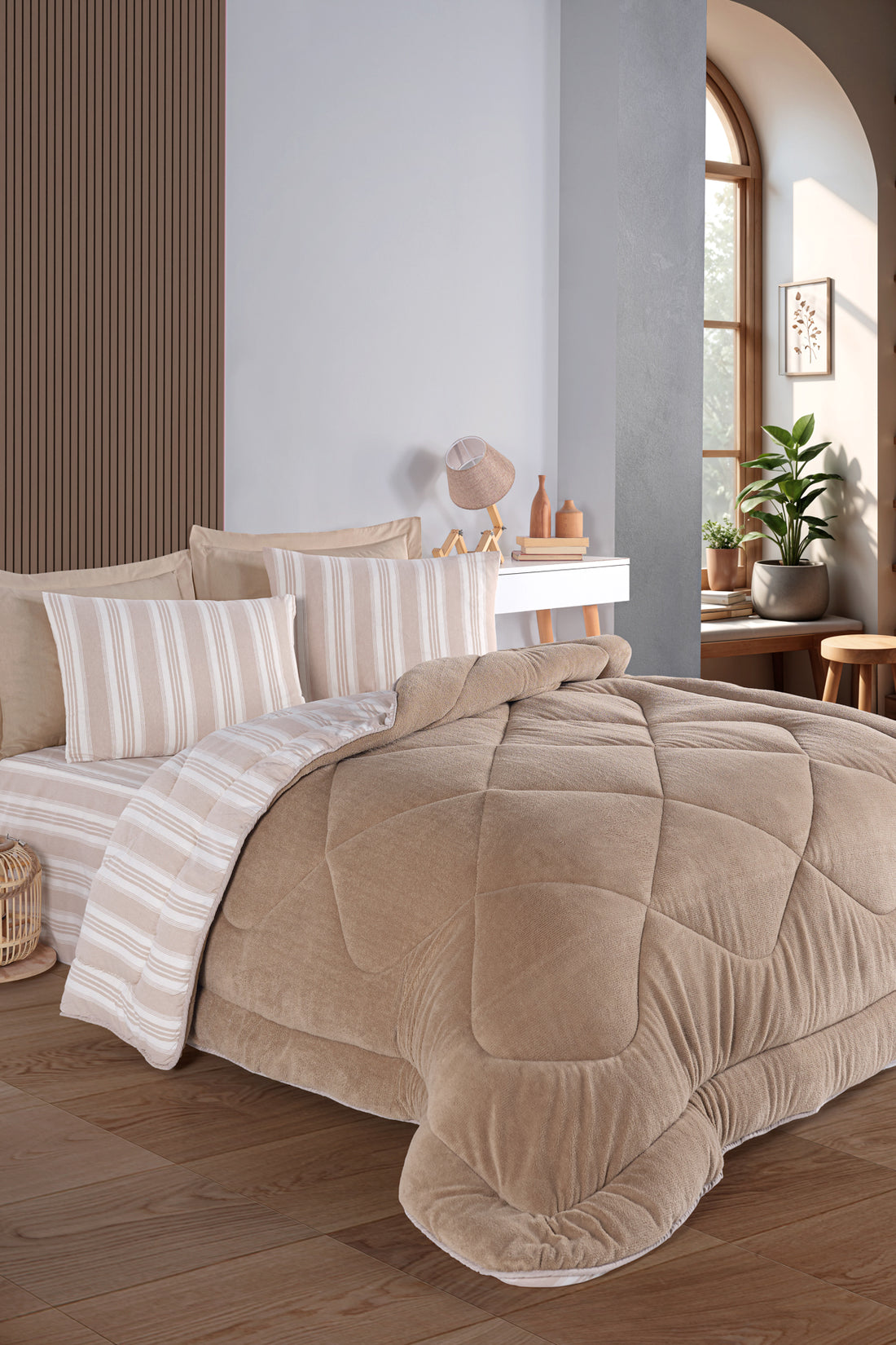 Soft Line Bej Çift Kişilik Uyku Seti