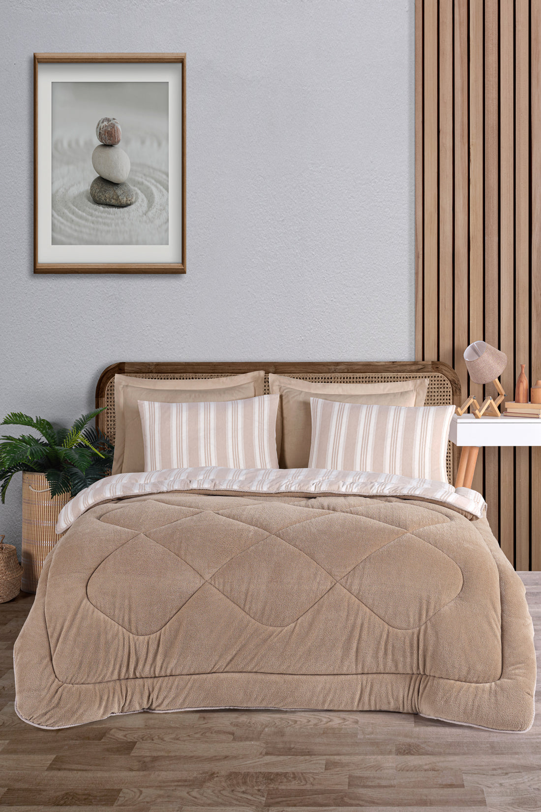 Soft Line Bej Çift Kişilik Yorgan Seti